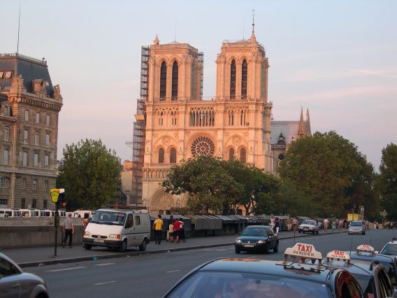  Notre Dame de Paris